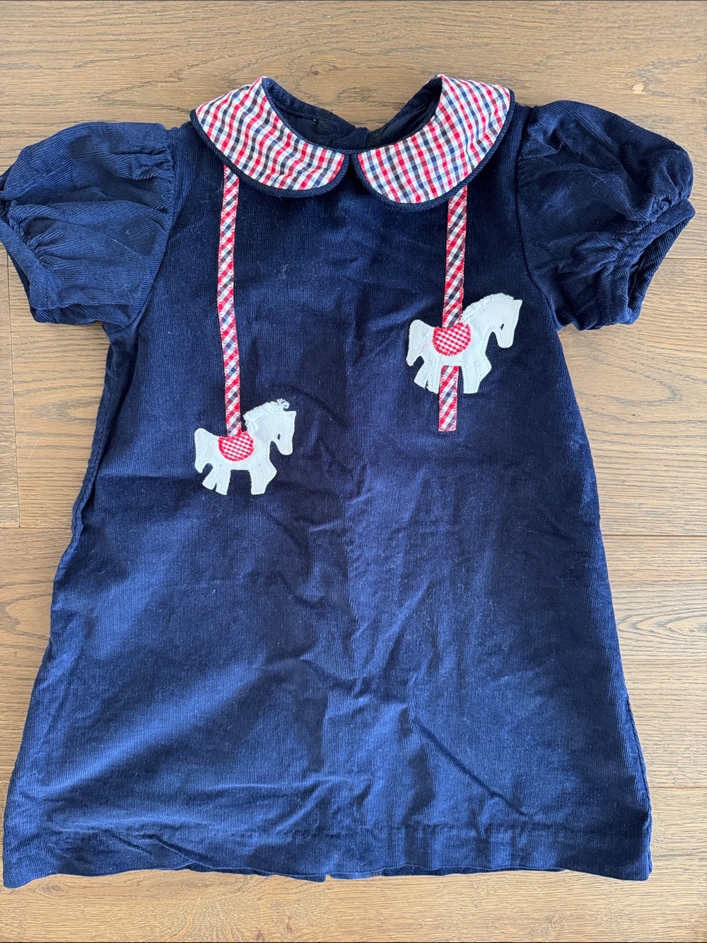 Navy Short-Sleeve Girls' Dress Top with Plaid Collar and Horse Appliqués